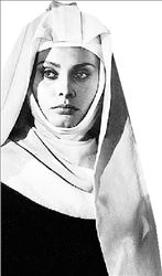 Ομορφιά, δώρο Θεού. Η Σοφία Λόρεν ως καλόγρια στην ταινία «Το Αμάρτημα» του Αντρέα Λατουάντα (1971)  