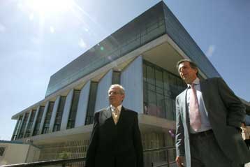 Η εικόνα “http://assets.in.gr/dGenesis/assets/Content5/Photo/834341_b.jpg” δεν μπορεί να προβληθεί επειδή περιέχει σφάλματα.